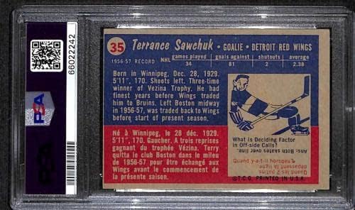 35 Тери Савчук UER - Хокей карта Topps 1957 г. съобщение (Звезда) С рейтинг на PSA 8 OC - Хокей карта, без подпис