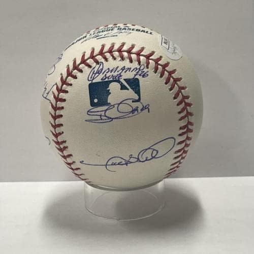 2004 Янкис Многократно подписаха бейзболен договор. Auto JSA 1197768 - Бейзболни топки С Автографи